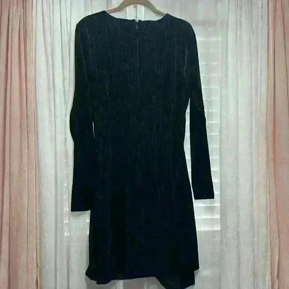 NWT BCBGeneration Women's V-Neck Long-Sleeve Velvet Mini Dress sz 14 Item#8R - Picture 10 of 12